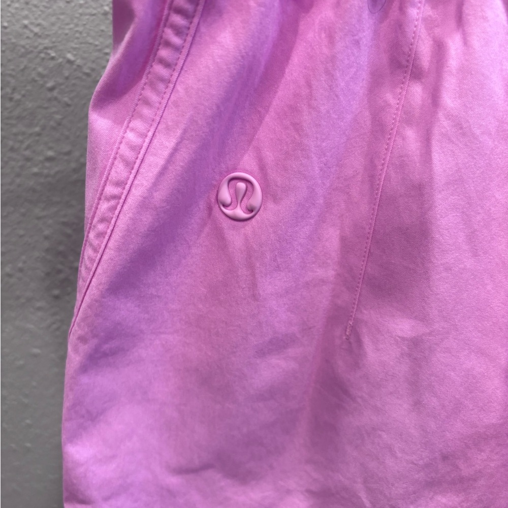 Lululemon Cinchable Waist High-Rise Woven Short - Picture 3 of 6